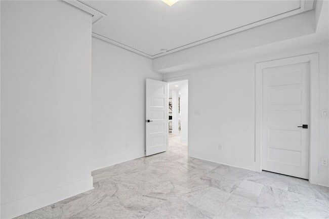 Building Photo - 6260 River Overlook Dr NW