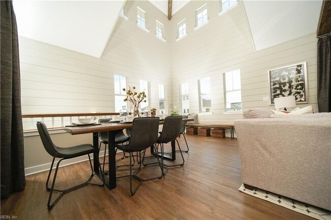 Building Photo - 312 Fishers Ct