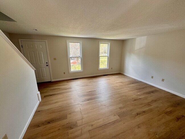 Building Photo - 47 Wyman Rd