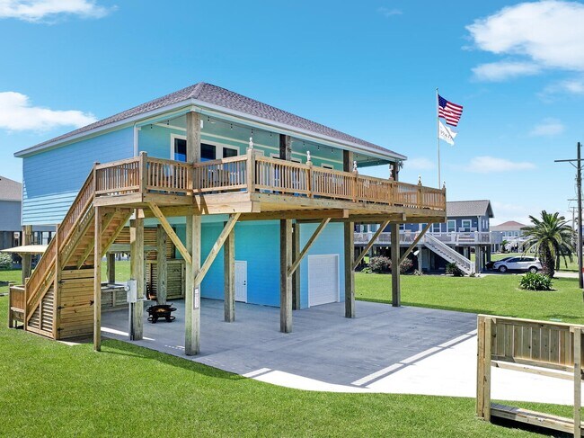 Building Photo - 917 Westview