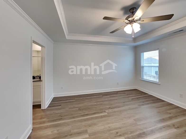 Building Photo - 701 Castor Ct