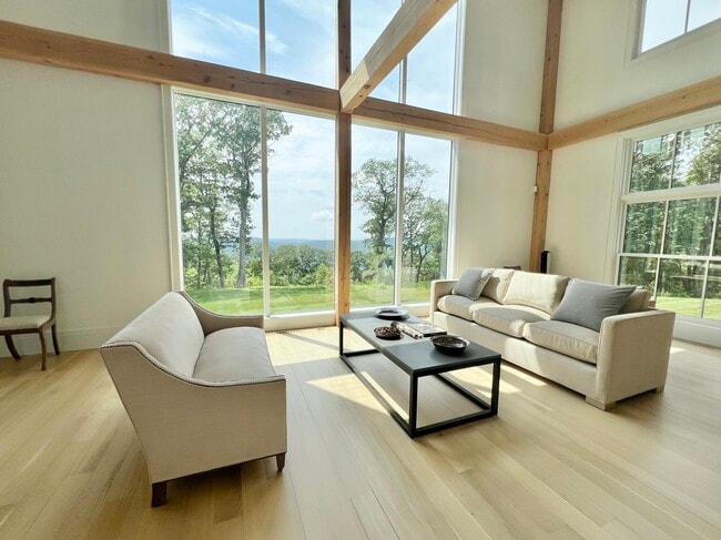 Building Photo - 36 Yuza Mini Ln