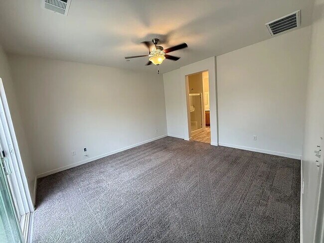 Building Photo - 8914 Danica Ct