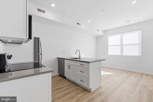 Building Photo - 7248 Rising Sun Ave