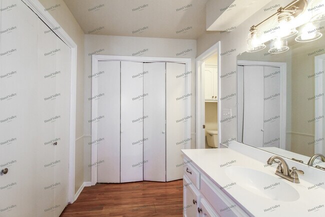 Building Photo - 3916 Durango Cir