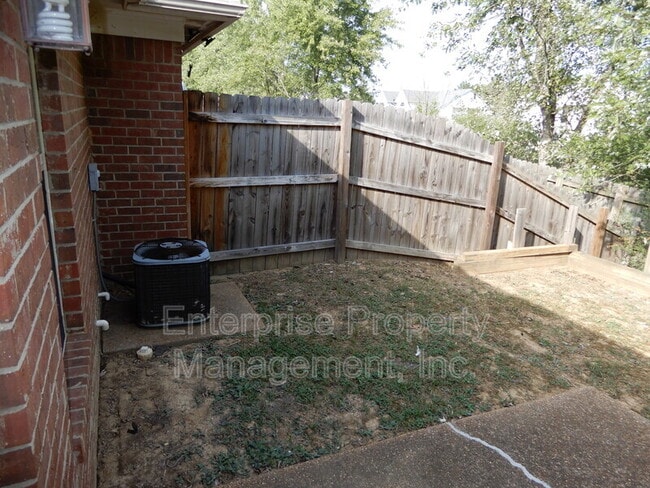 Building Photo - 2722 Virginia Woods Pl