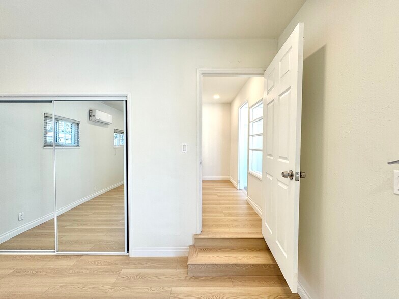 Building Photo - 11720 Utah Ave