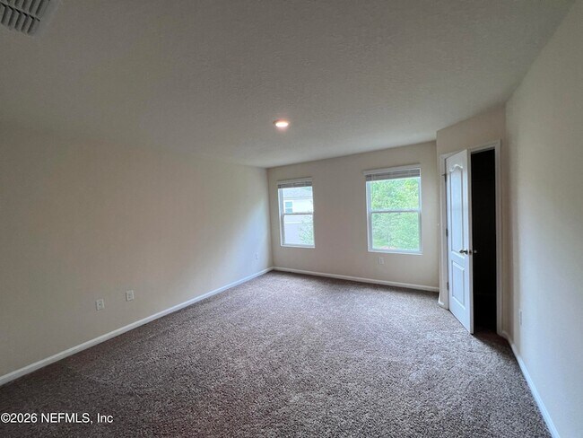 Building Photo - 266 Aralia Ln