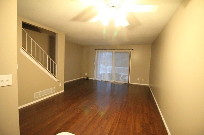 Building Photo - 3 bedroom in Bettendorf IA 52722