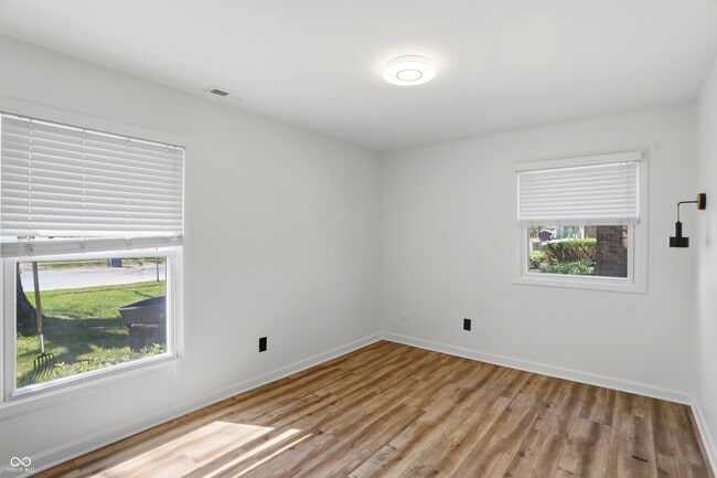 Building Photo - 512 Lexington Blvd