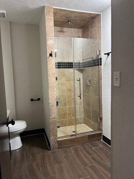 Building Photo - 3503 Canterbury Dr