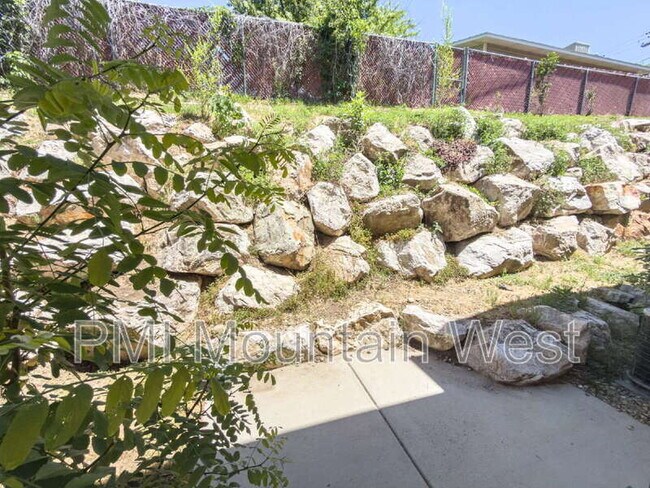 Building Photo - 2119 Orchard Pines Loop E