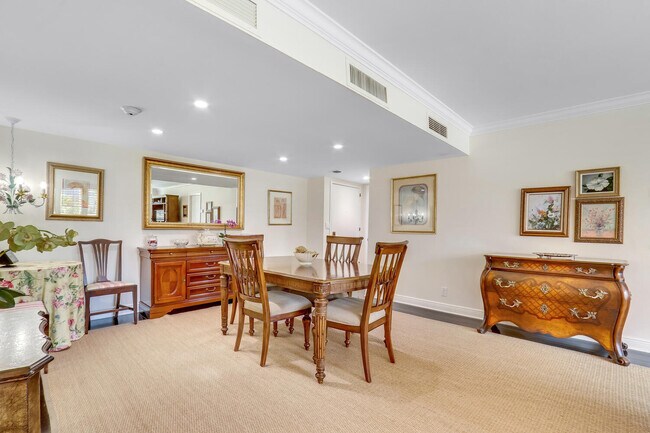 Building Photo - 3800 Washington Rd