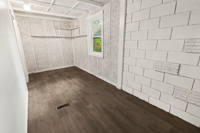 Building Photo - 2720 23rd St Ensley