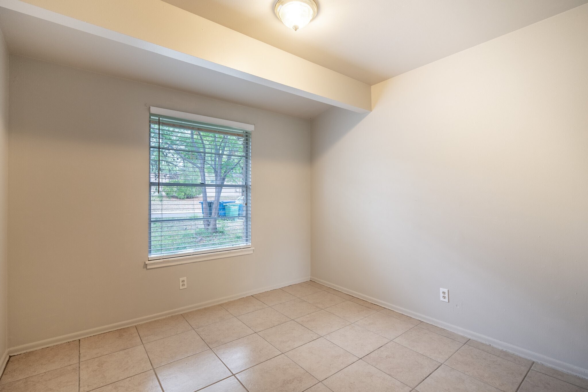 Building Photo - 10507 Mt Boracho Dr