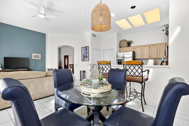 Building Photo - 78297 Willowrich Dr