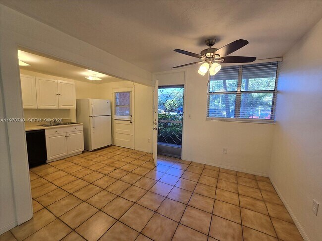 Building Photo - 1475 NE 125th Terrace