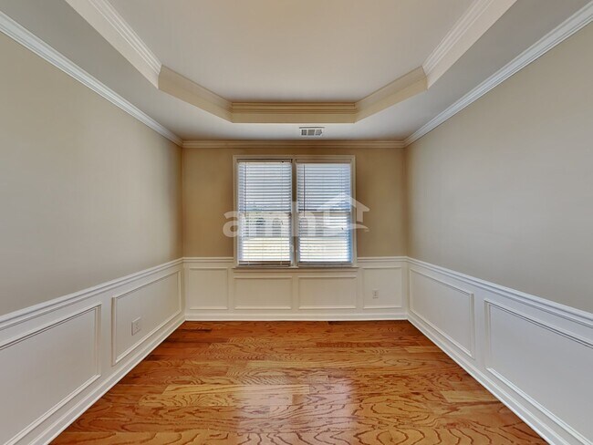 Building Photo - 2410 Chandler Grove Dr