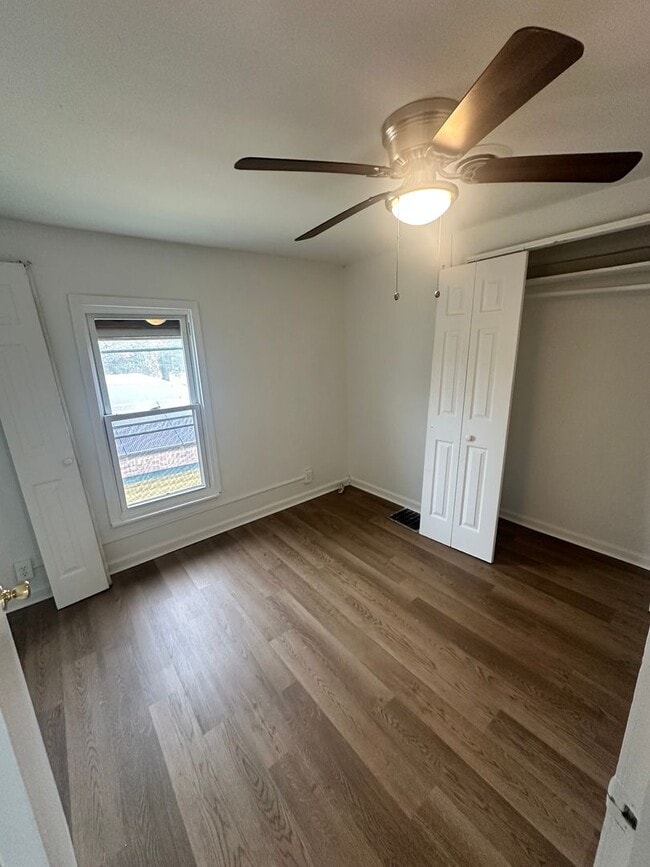 Building Photo - Single Family Home