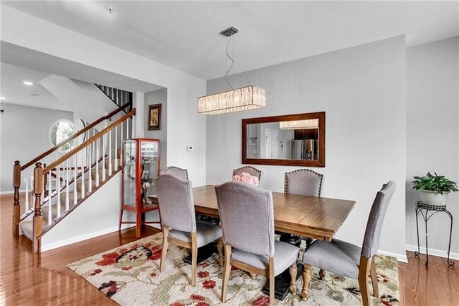 Building Photo - 356 Sunrise Dr