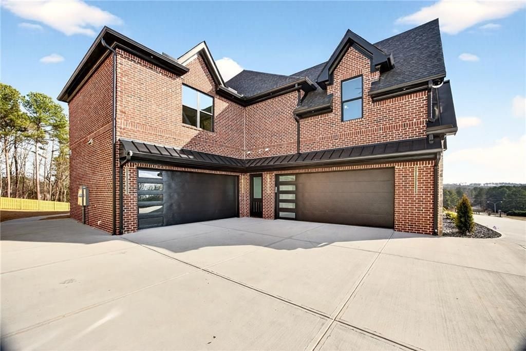 Building Photo - 405 Thunder Rd