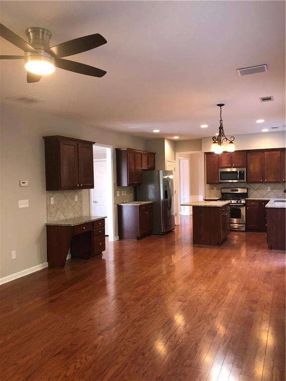 Building Photo - 180 Hammersmith Dr