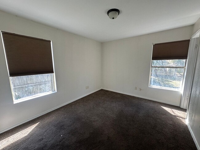 Building Photo - 1342 N 64th St