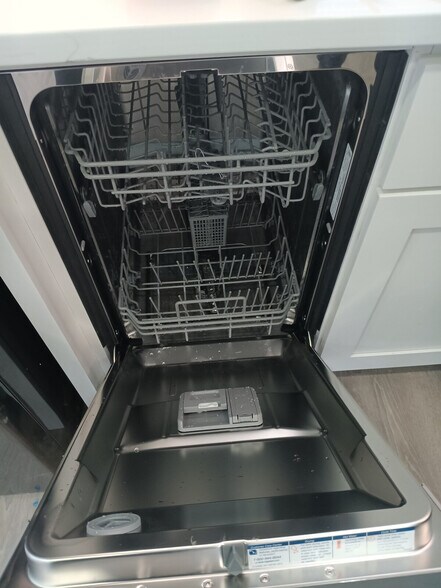 Building Photo - 1111 Atwells Ave