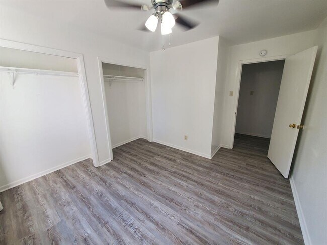 Building Photo - 8716 Clearbrook Trail