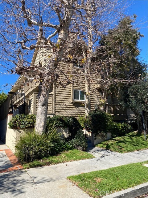 Primary Photo - 3127 Bagley Ave