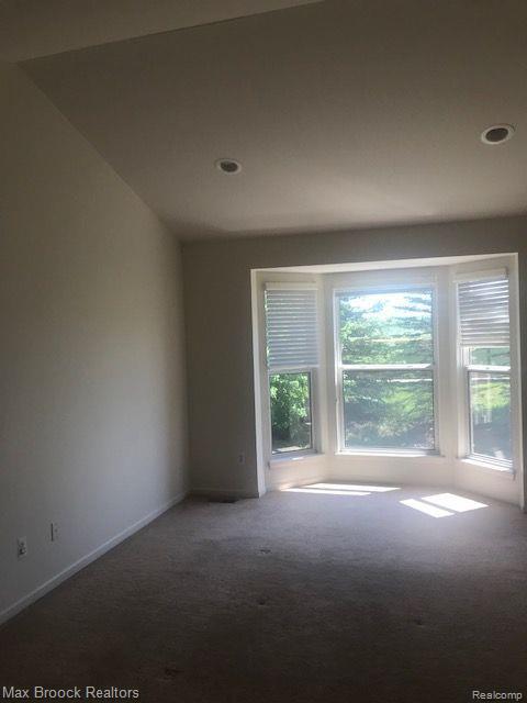 Building Photo - 40761 Lenox Park Dr