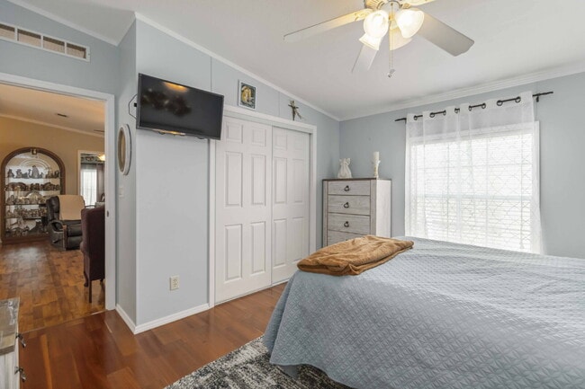 Building Photo - Nokomis Lake Village 3 bed/2bath