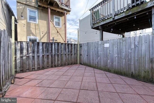 Building Photo - 1025 S Hanover St