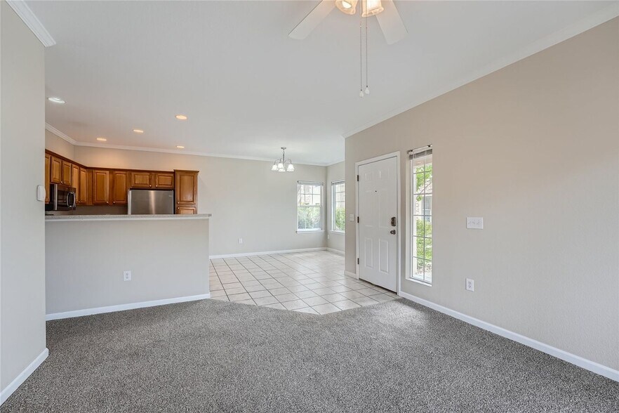 Building Photo - 10070 E Carolina Dr