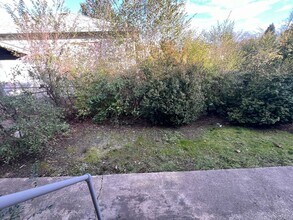 Building Photo - 4268-3t - 465/467 NE Baker