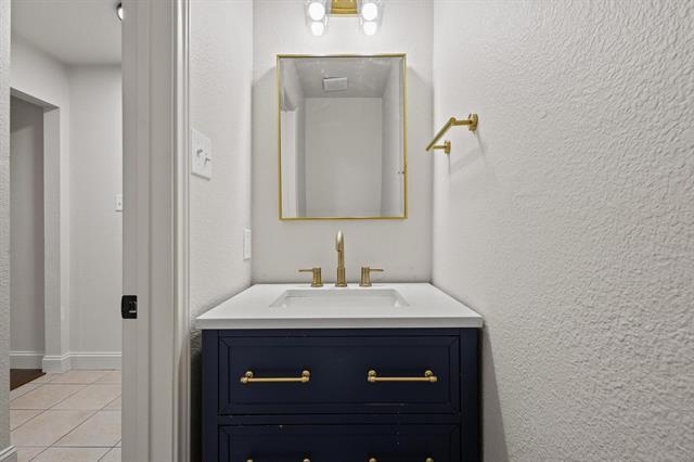 Building Photo - 1713 Pebblebrook Ln