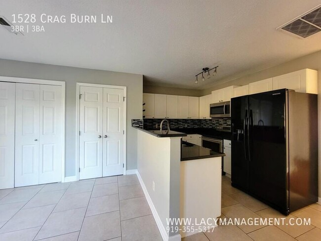 Building Photo - 1528 Crag Burn Ln