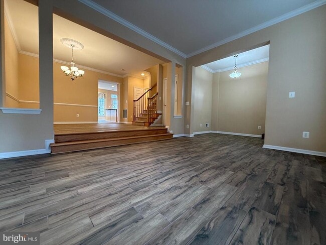 Building Photo - 22949 Fanshaw Square