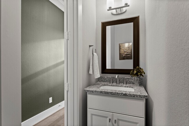 Building Photo - 817 Kamano Ave