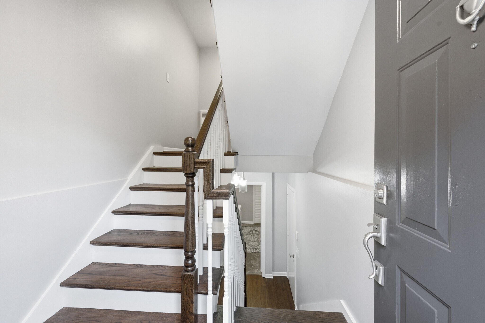 Up to main level - 254 Summit Ridge Dr