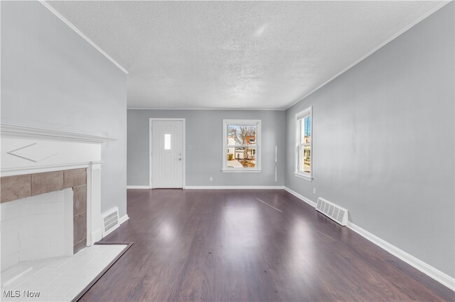 Building Photo - 13012 Willard Ave
