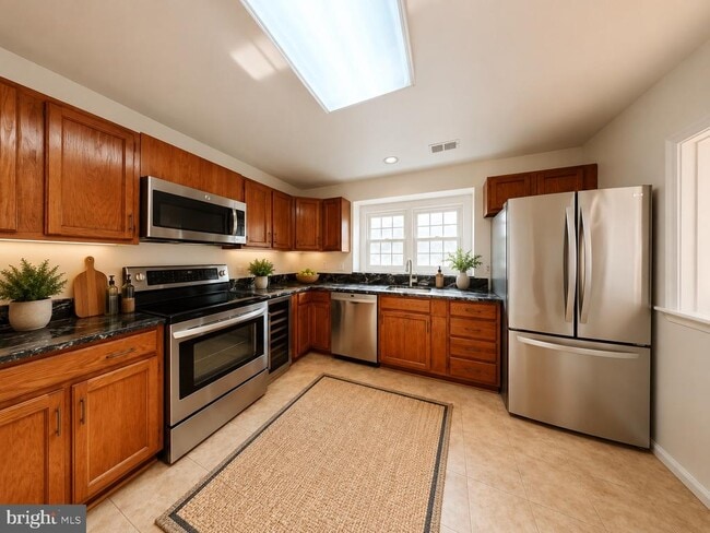 Building Photo - 10701 Kings Riding Way
