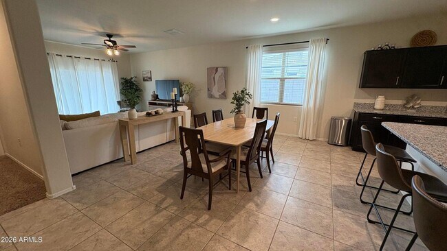 Building Photo - 30998 W Earll Dr