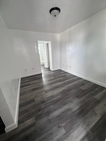 Building Photo - 5410 NW 13th Ave