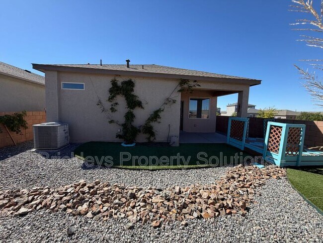 Building Photo - 4875 Mount Salas St NE