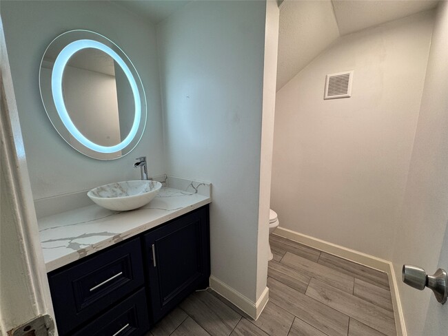 Building Photo - 8519 Church Light Ln