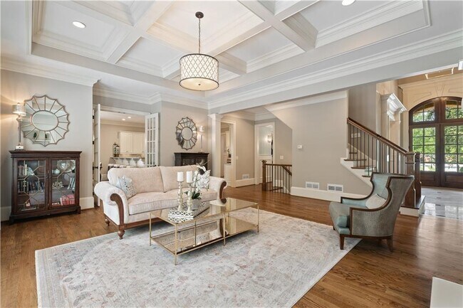 Building Photo - 6327 Howell Cobb Ct