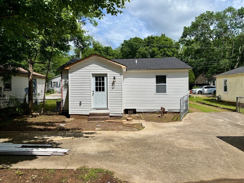 Building Photo - 2207 Swanson Ct NW