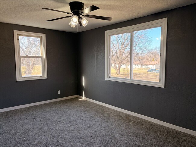 Building Photo - 35 O'Sage Ave