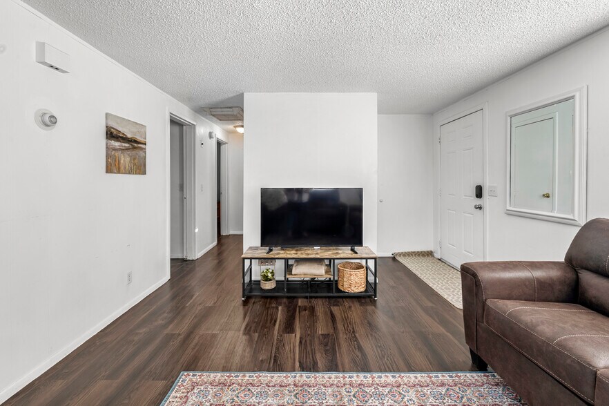 Building Photo - 275 S 150 W